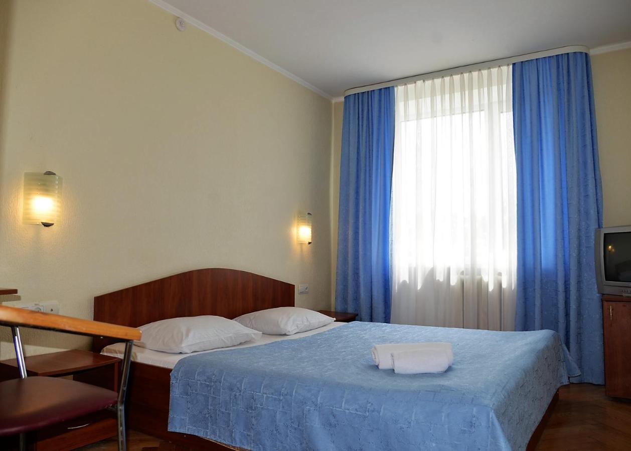 Svytyaz Hotel Lutsk Eksteriør bilde