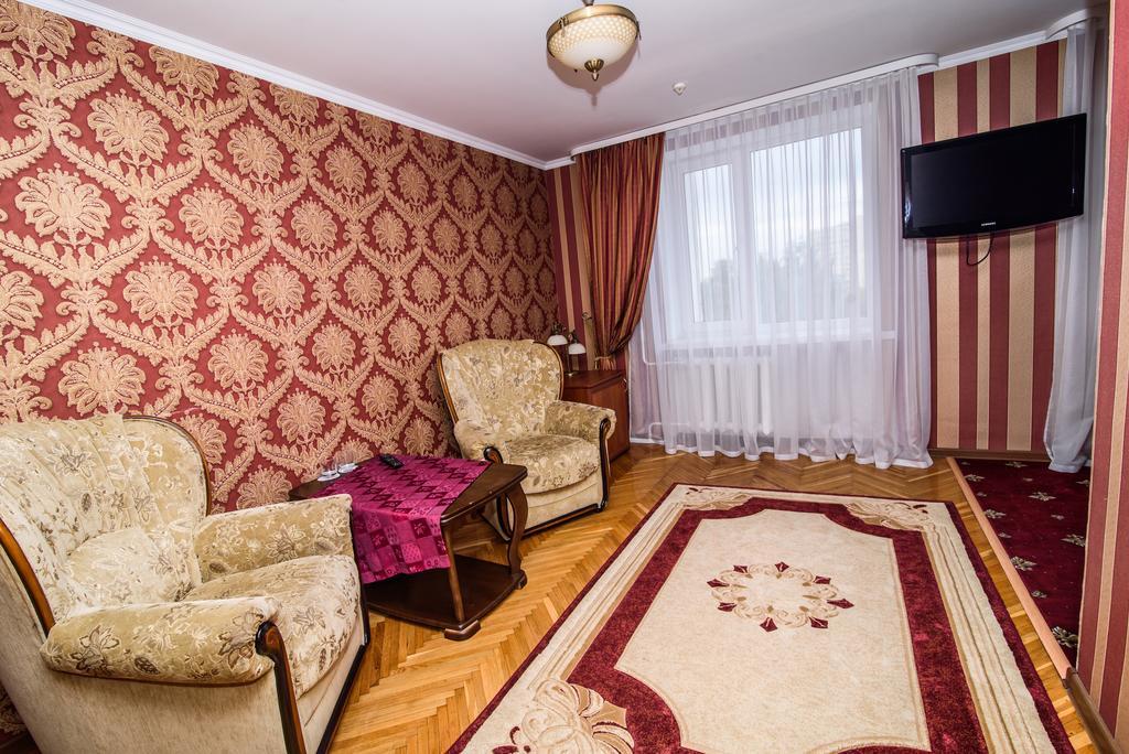 Svytyaz Hotel Lutsk Eksteriør bilde