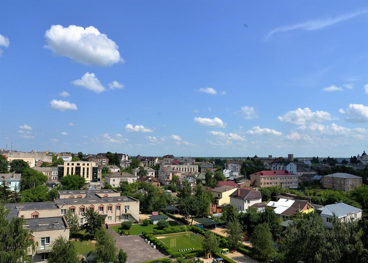 Svytyaz Hotel Lutsk Eksteriør bilde